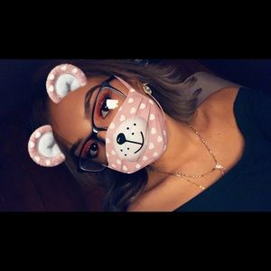 Meet your Posher, Areli